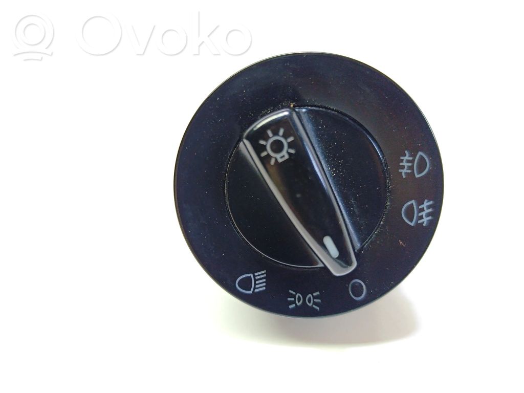 Volkswagen Golf IV Light switch 