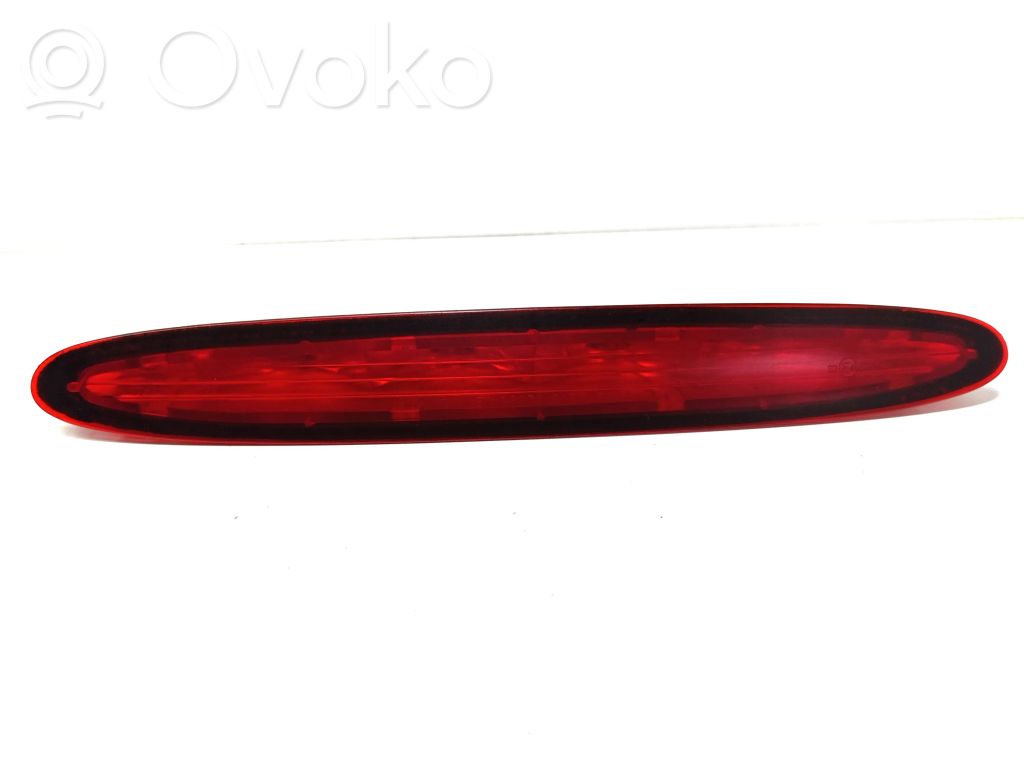 Mazda MPV II LW Third/center stoplight 