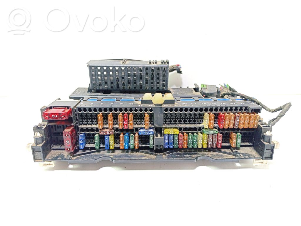 BMW 3 E46 Fuse module 