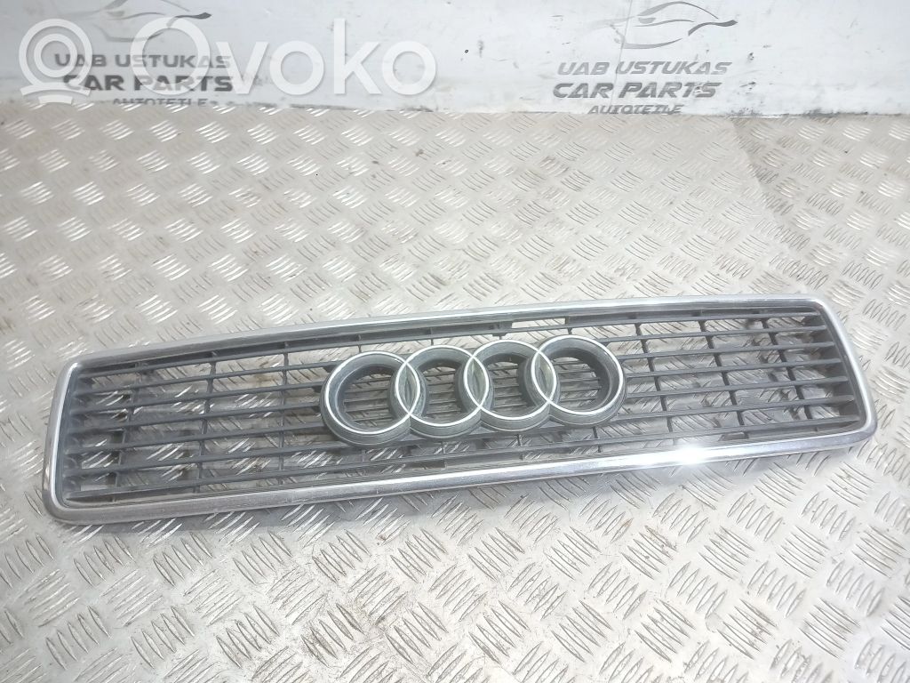 Audi 100 S4 C4 Etupuskurin ylempi jäähdytinsäleikkö 