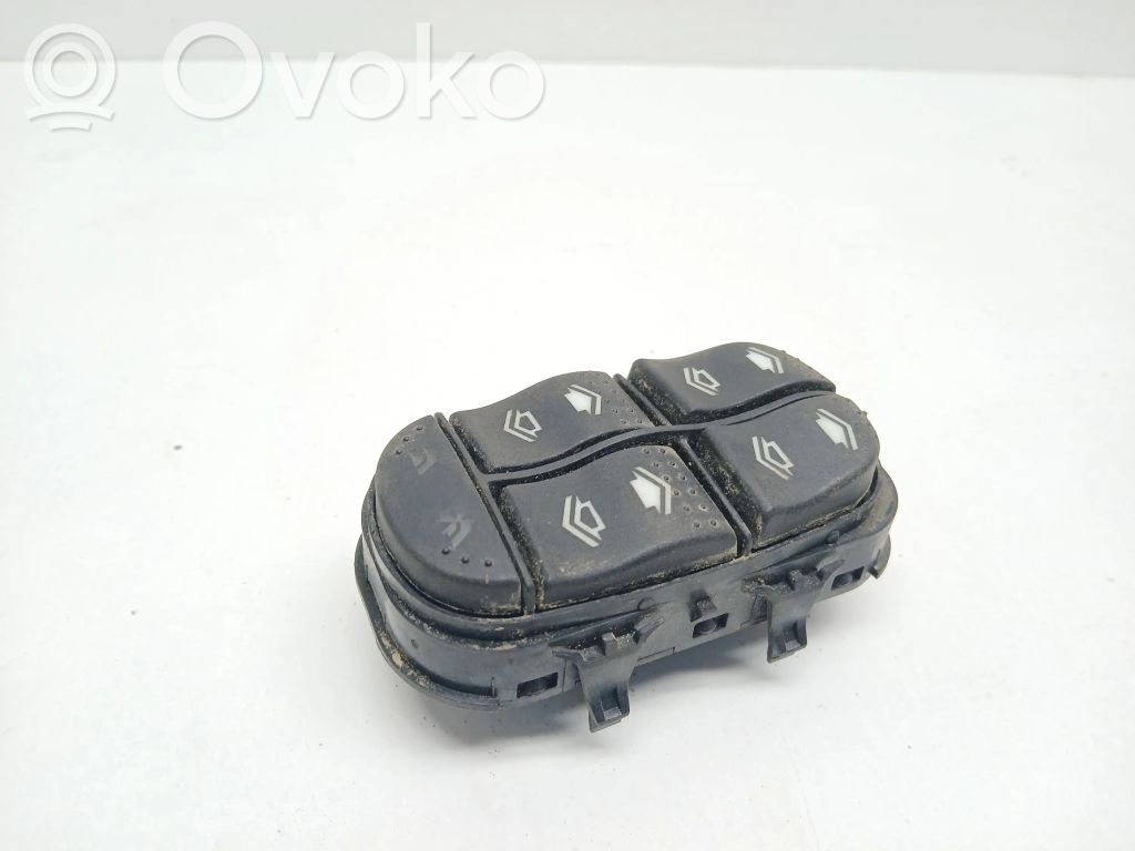 Ford Focus Electric window control switch 