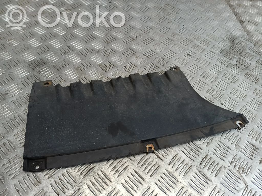 BMW 1 E81 E87 Galinio bamperio dugno apsauga 
