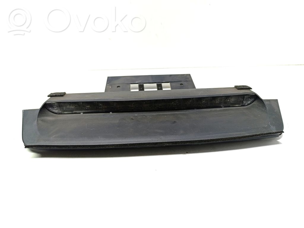 Volvo S60 Papildomas stop žibintas 