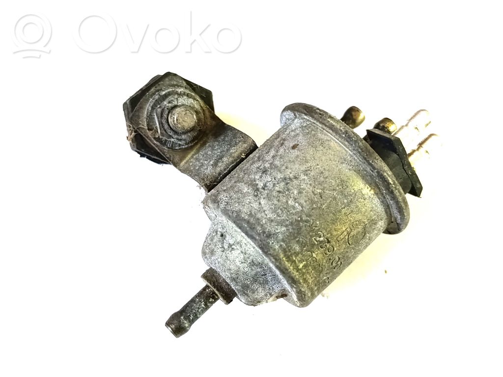Audi 100 S4 C4 Válvula de vacío 