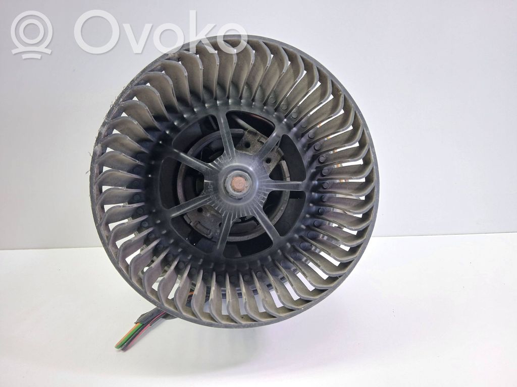 Ford Focus Mazā radiatora ventilators 