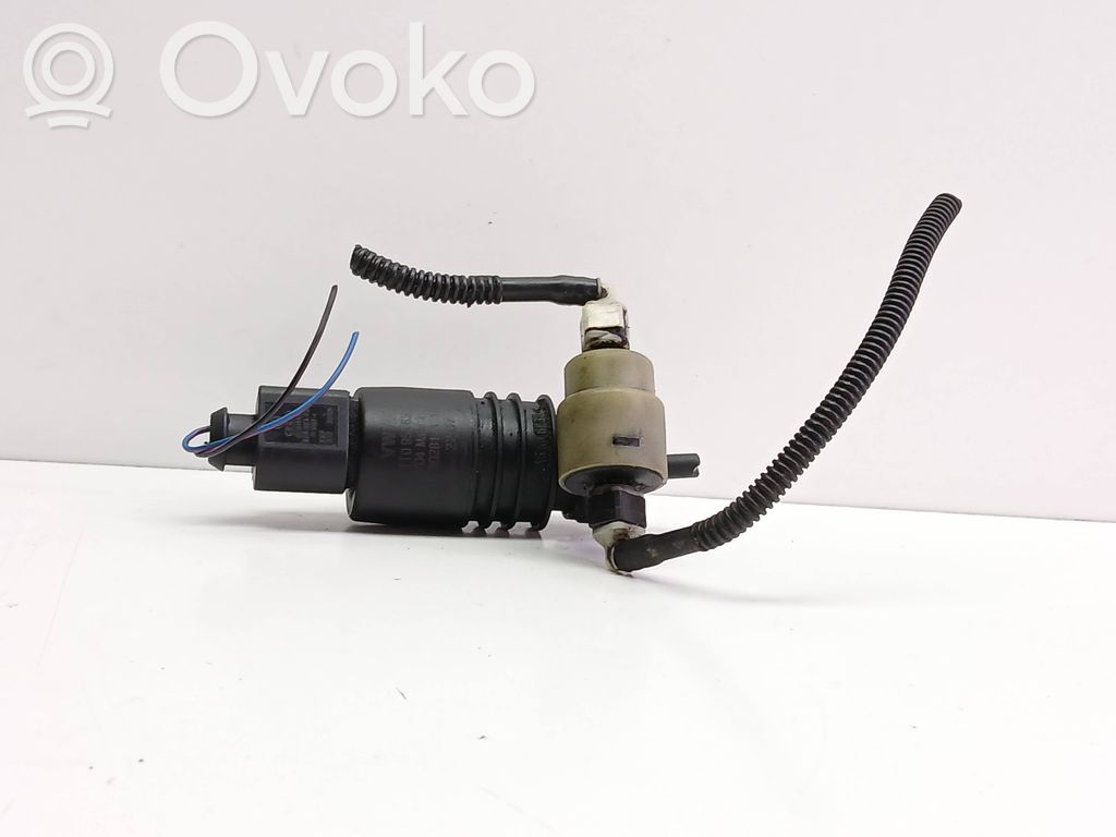 Audi A4 S4 B7 8E 8H Pompa lavavetri parabrezza/vetro frontale 