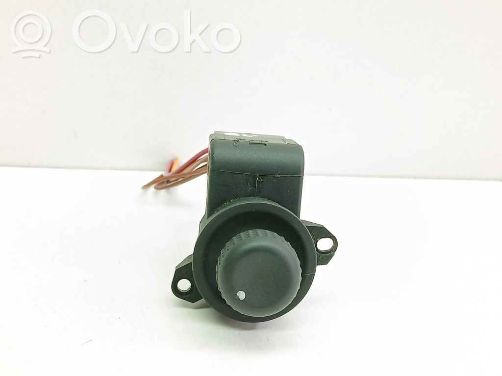 Renault Laguna I Wing mirror switch 