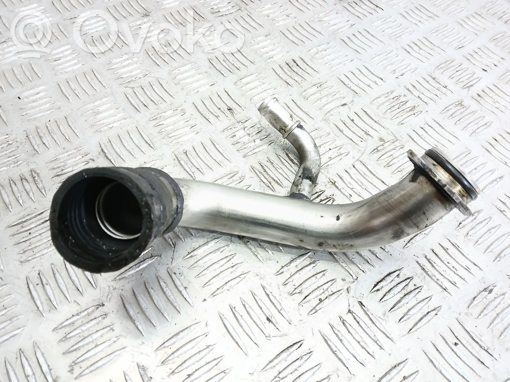 BMW 1 E82 E88 Engine coolant pipe/hose 