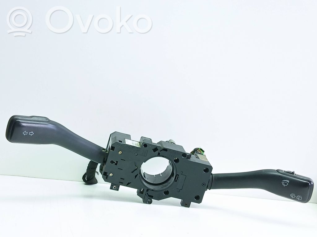 Audi A3 S3 8L Leva/interruttore dell’indicatore di direzione e tergicristallo 