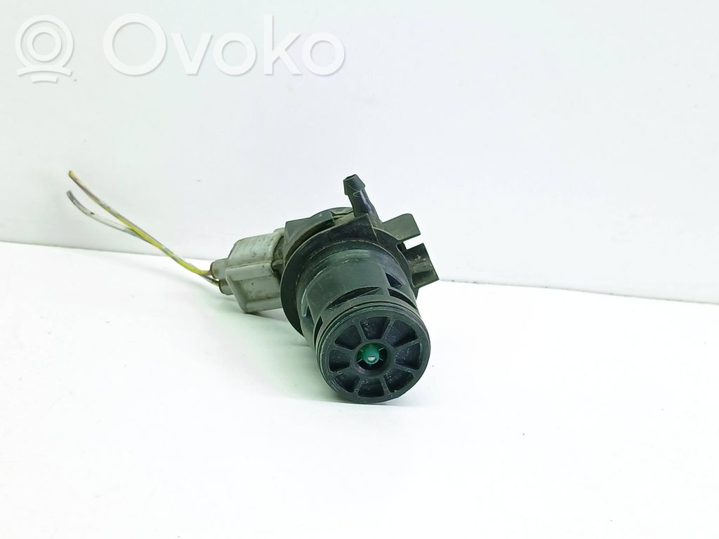 Mazda 3 I Windscreen/windshield washer pump 