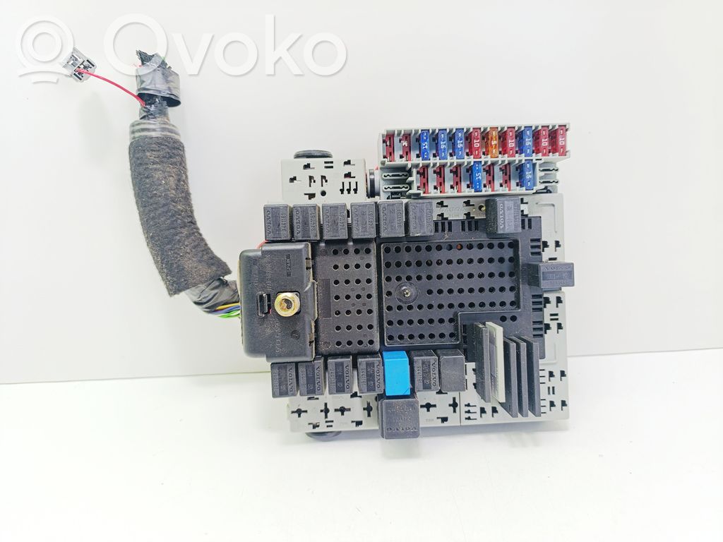 Volvo XC70 Fuse module 