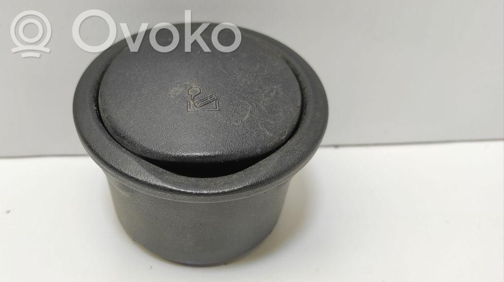 Ford Focus Pelnutrauks (aizmugurē) 