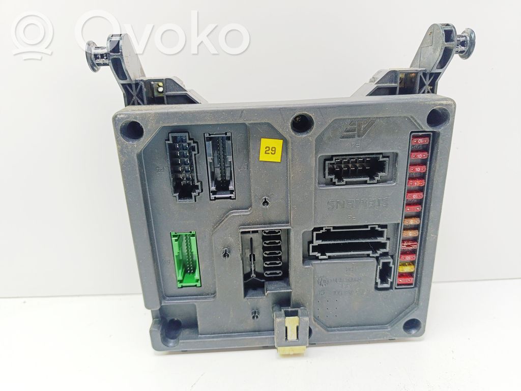 Volkswagen Sharan Fuse module 