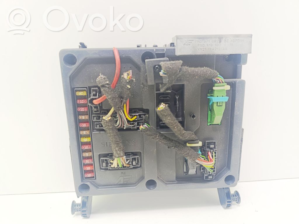 Volkswagen Sharan Fuse module 