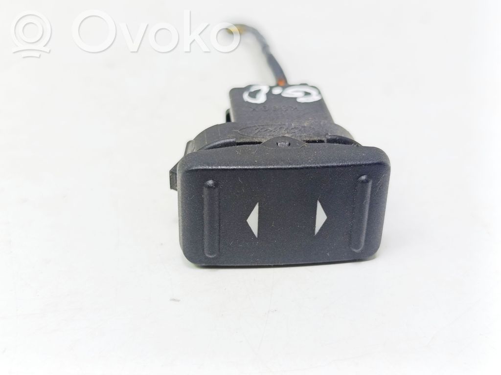 Ford C-MAX I Interruptor del elevalunas eléctrico 