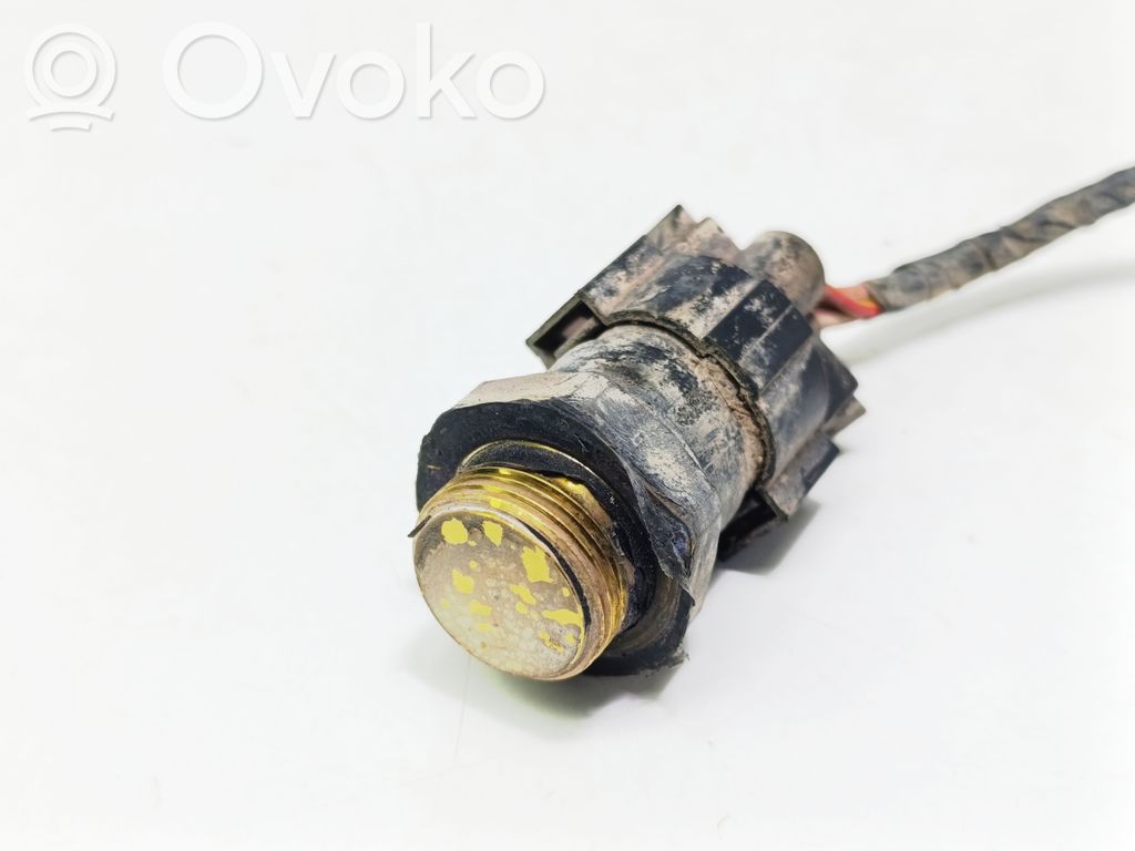 Volkswagen Golf IV Coolant temperature sensor 