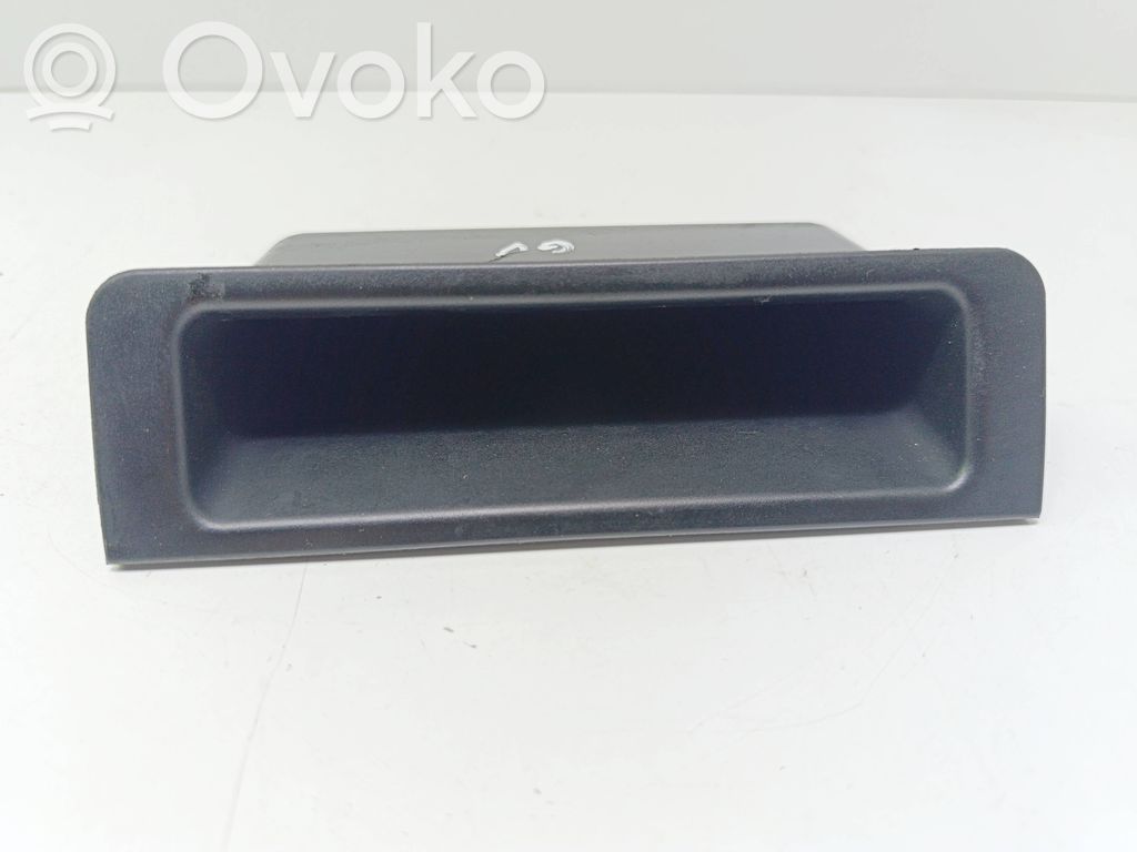 BMW 5 E39 plaukts 