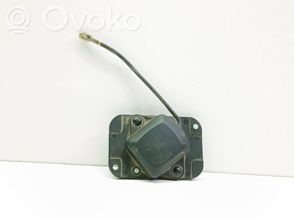 BMW 5 E39 Antenas pastiprinātājs 