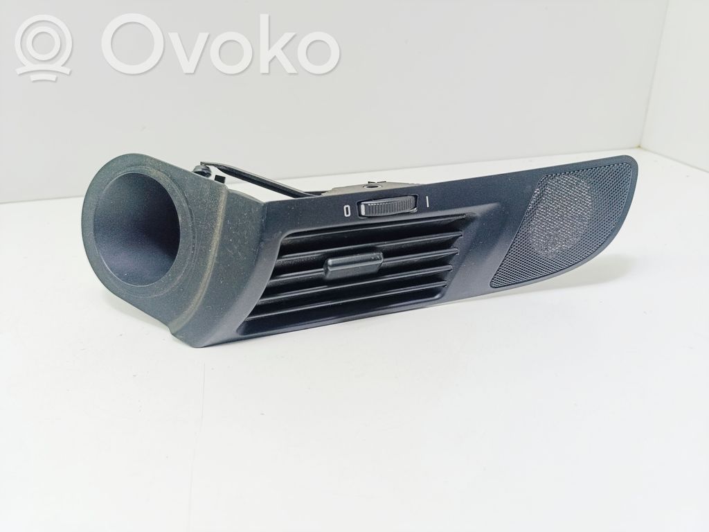 BMW 5 E39 Boczna kratka nawiewu deski rozdzielczej 