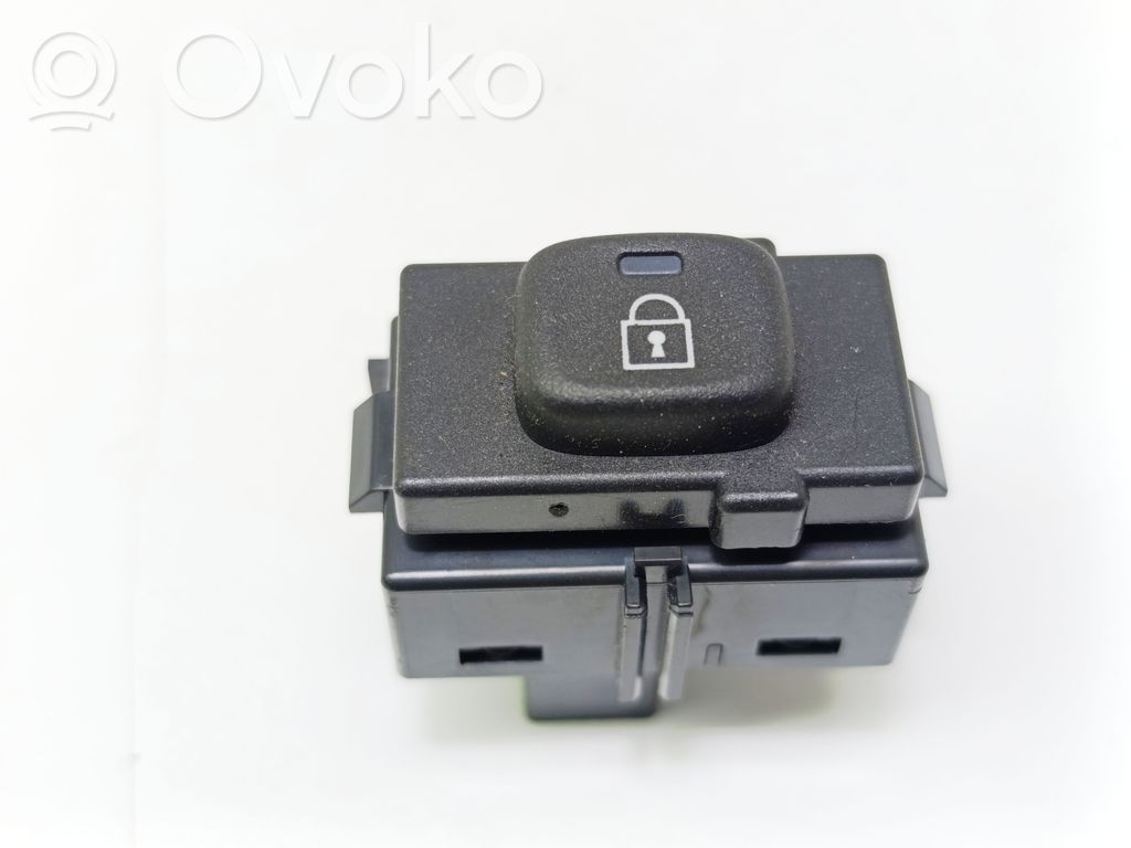 Volvo V60 Central locking switch button 