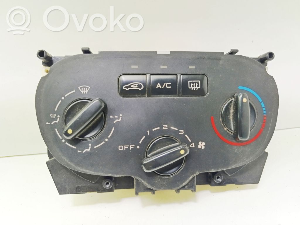 Peugeot 307 Climate control unit 