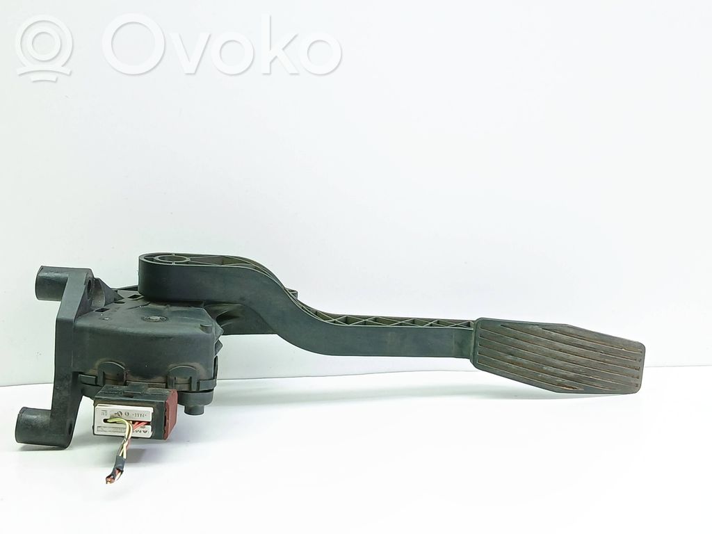 Opel Combo C Педаль акселератора 
