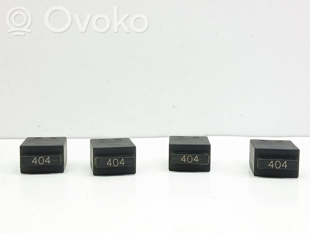 Otros relés   7M0951253C,95VW10K705EA,A1001X47
