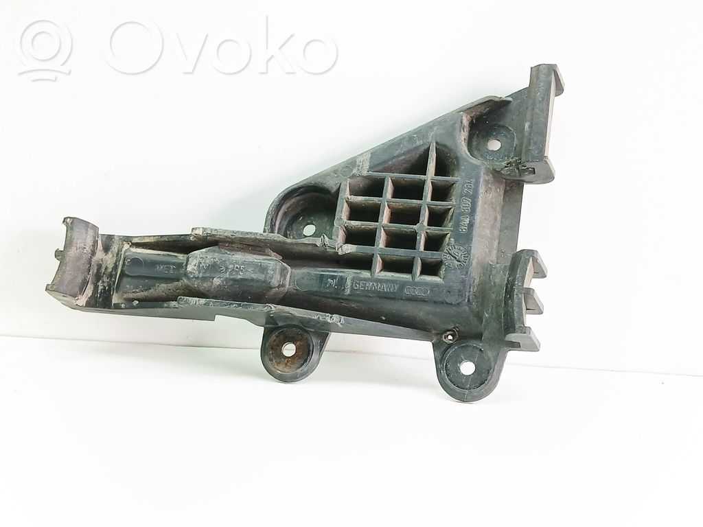 Audi 80 90 S2 B4 Front bumper mounting bracket 