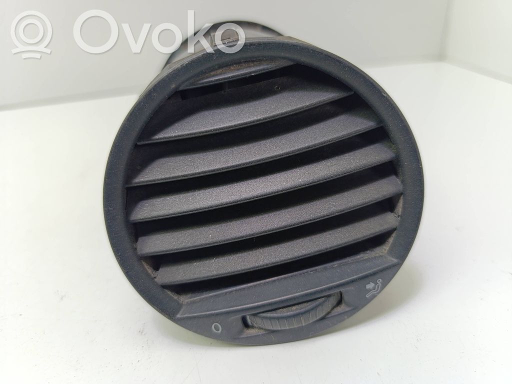 Volkswagen Caddy Copertura griglia di ventilazione laterale cruscotto 