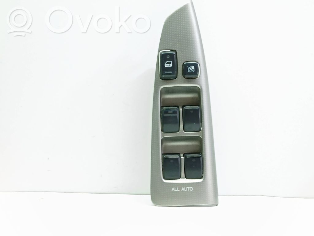 Toyota Corolla Verso E121 Electric window control switch 