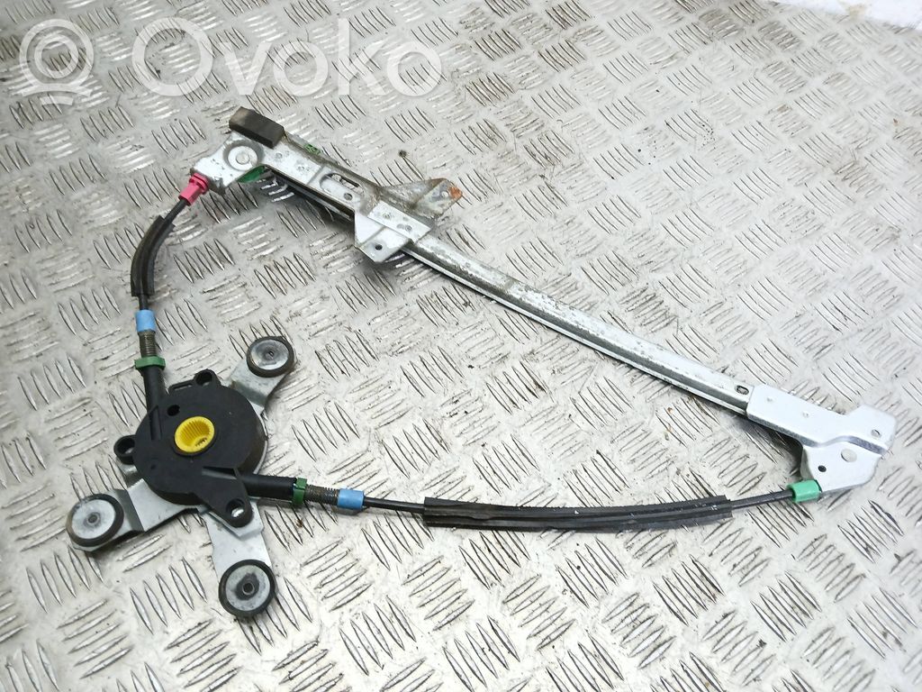 Mechanizm podnoszenia szyby przedniej bez silnika   4A0837397D