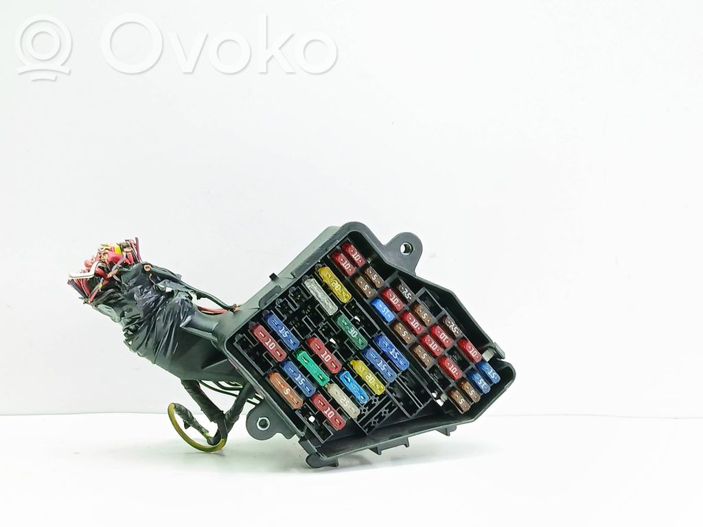 Volkswagen Golf IV Set scatola dei fusibili 