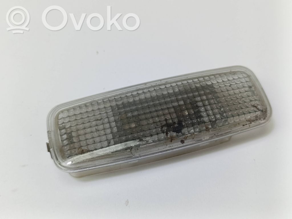 Otras luces interiores   8L0947105A