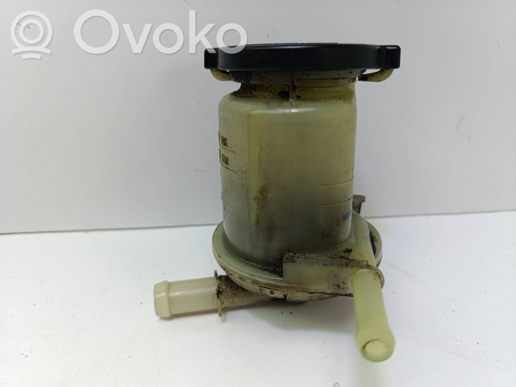 Toyota Avensis T250 Serbatoio/vaschetta del liquido del servosterzo