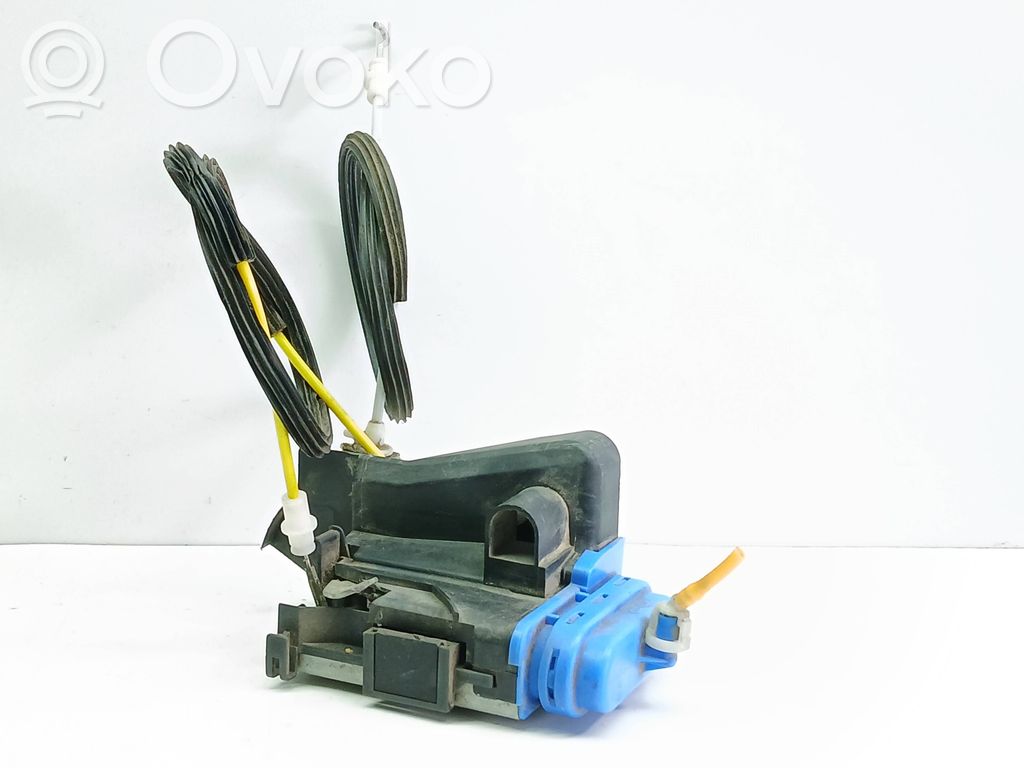 Audi A4 S4 B5 8D Rear door lock 