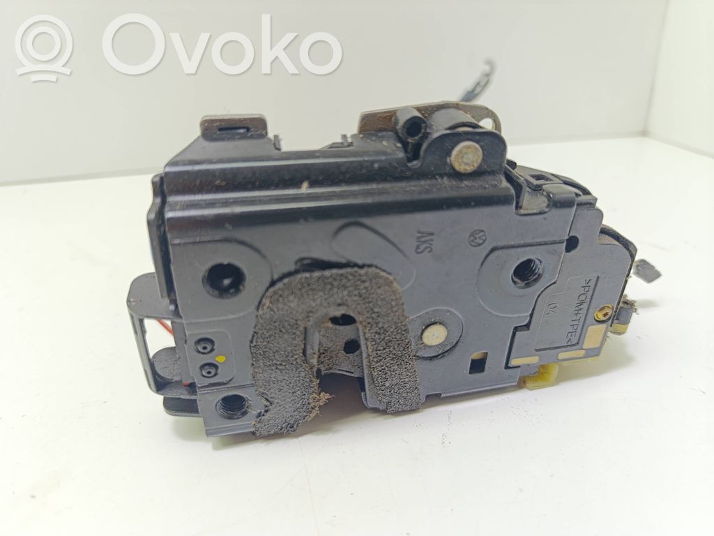 Volkswagen Polo IV 9N3 Zamek drzwi przednich 