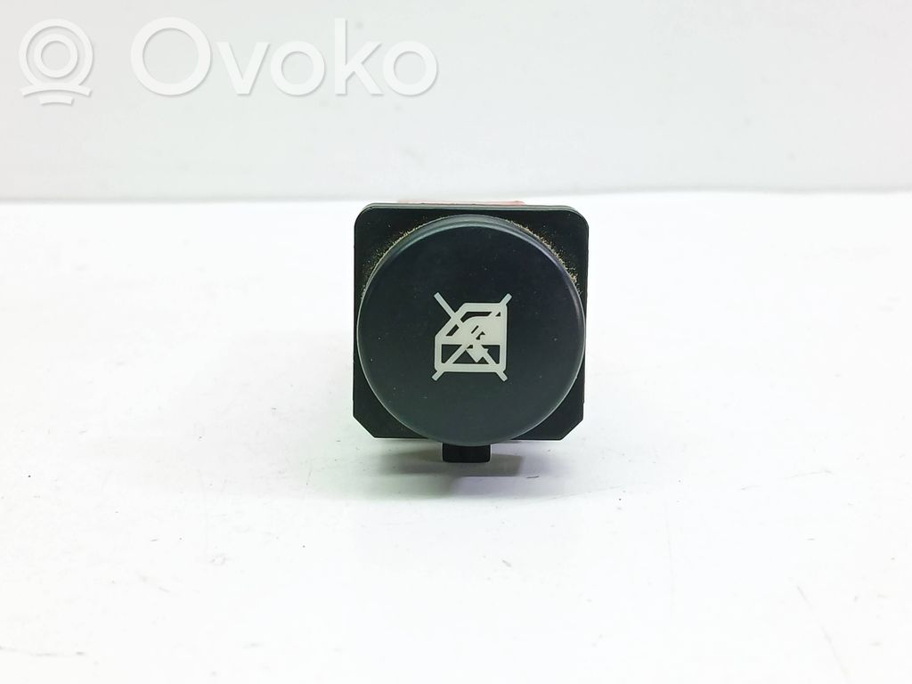 Citroen Xsara Picasso Child safety switch 