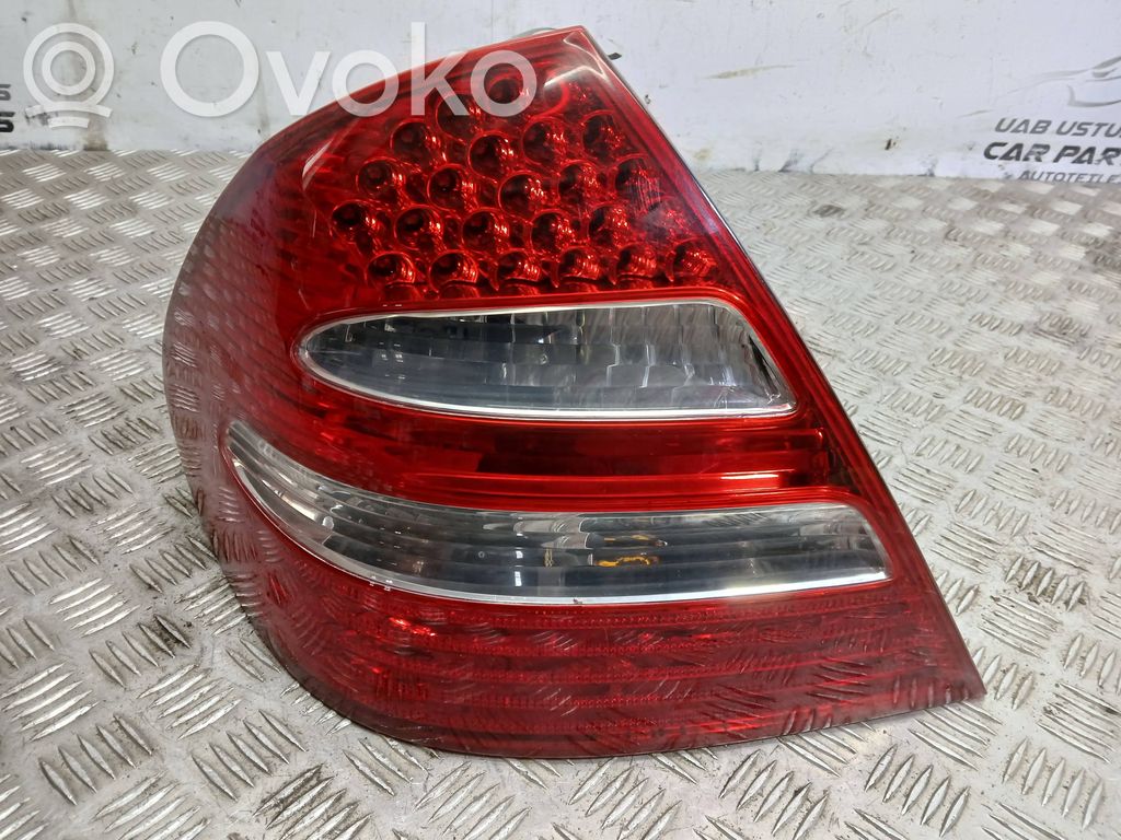 Mercedes-Benz E W211 Luci posteriori