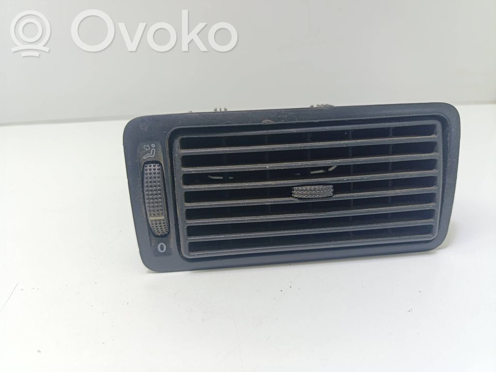 Volkswagen Golf IV Luftausströmer Lüftungsdüse Luftdüse seitlich