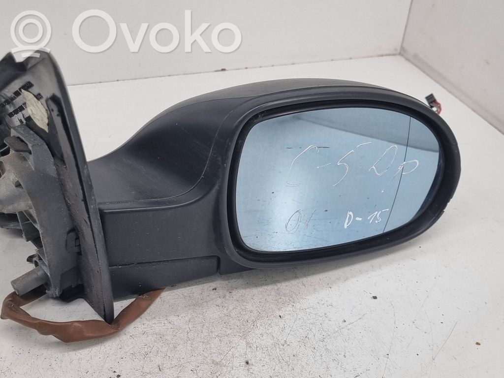 Front door electric wing mirror
