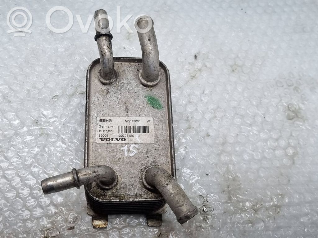 Oil filter mounting bracket   30723129