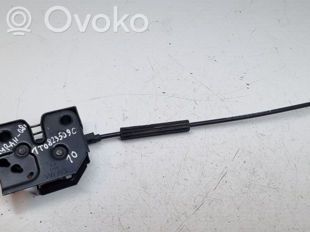 Volkswagen Touran I Engine bonnet/hood lock/catch 