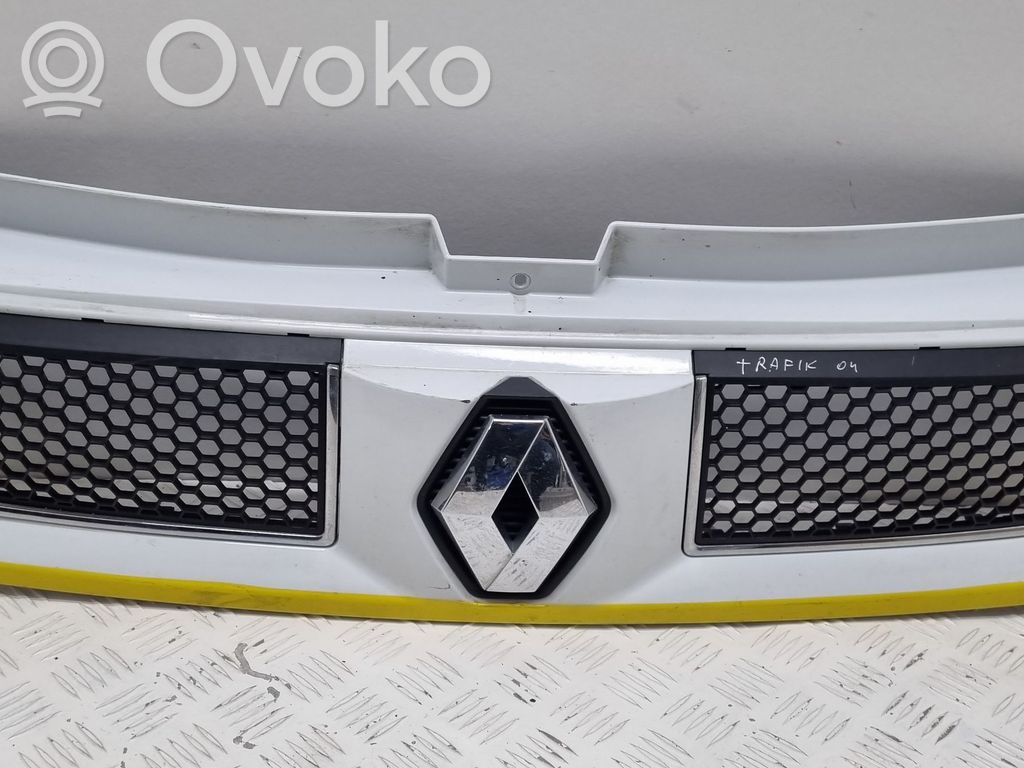 Renault Trafic II (X83) Front bumper upper radiator grill 