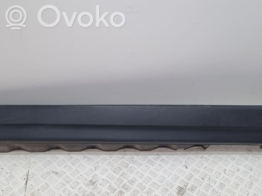 BMW X3 E83 Sill 