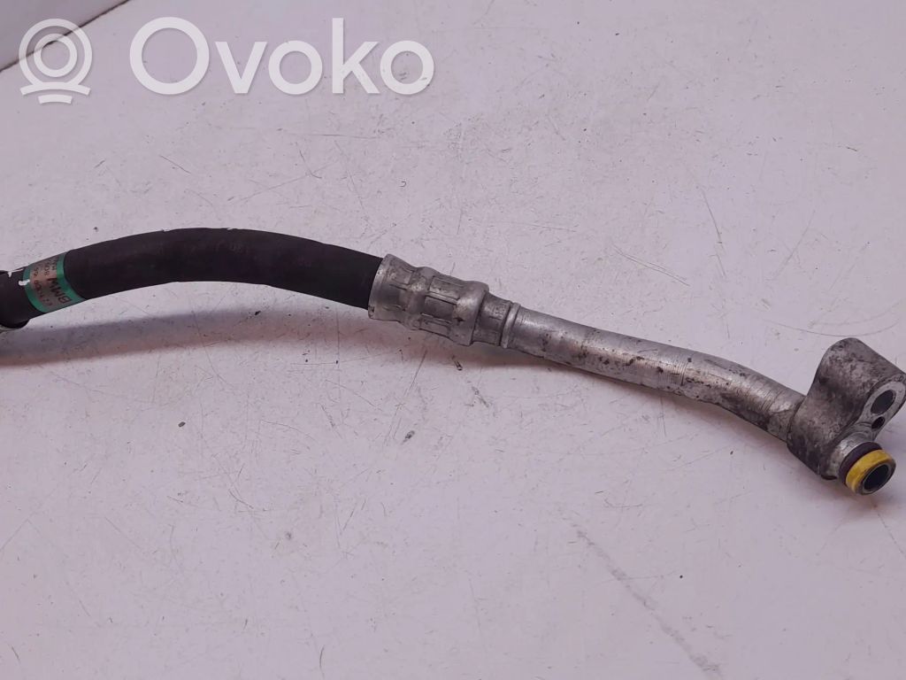 BMW X5 E53 Ilmastointilaitteen putki (A/C) 
