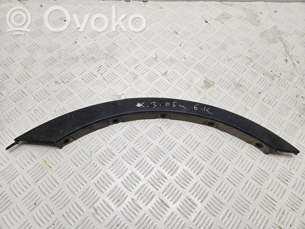 BMW X3 E83 Listwa błotnika tylnego 