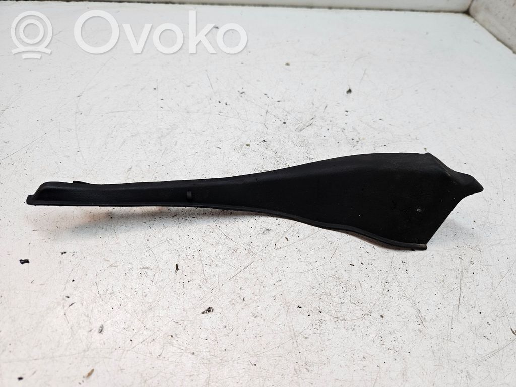 Chevrolet Trax Windshield trim 