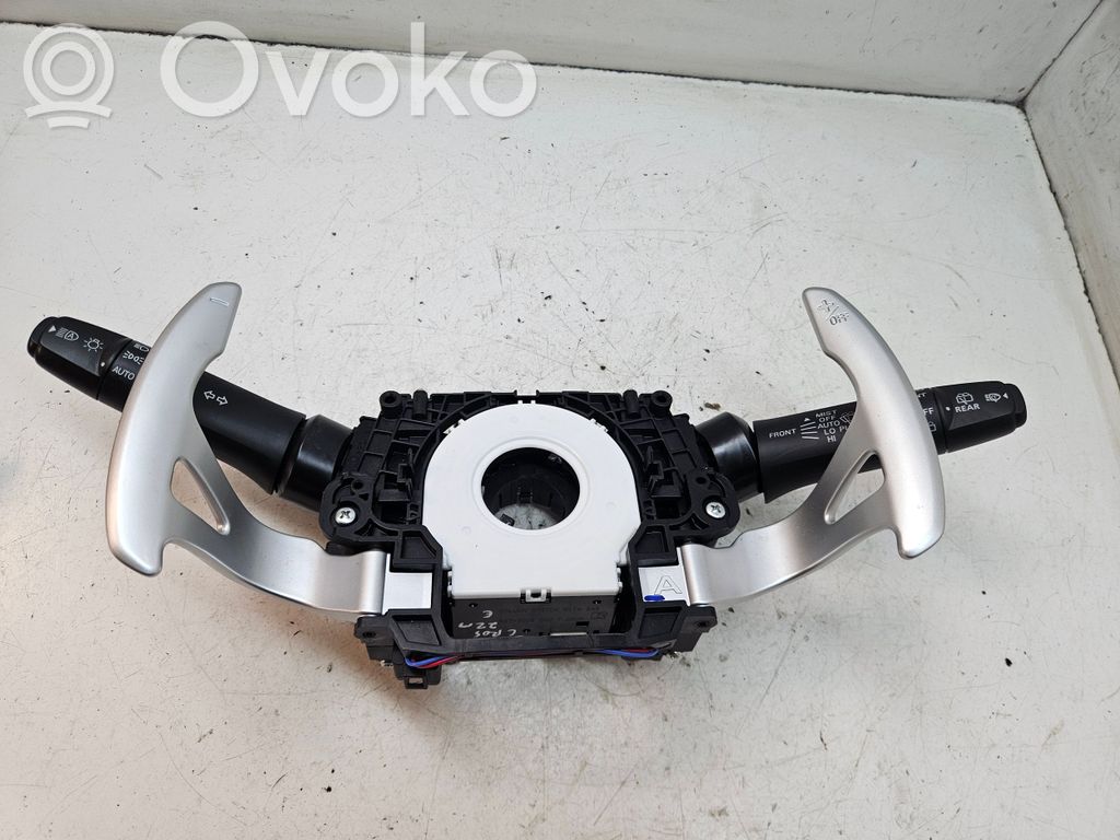 Mitsubishi Eclipse Cross Interruptor/palanca de limpiador de luz de giro 