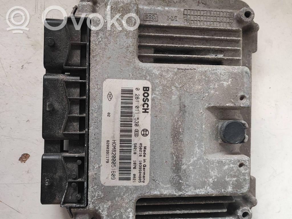 Opel Vivaro Engine control unit/module 