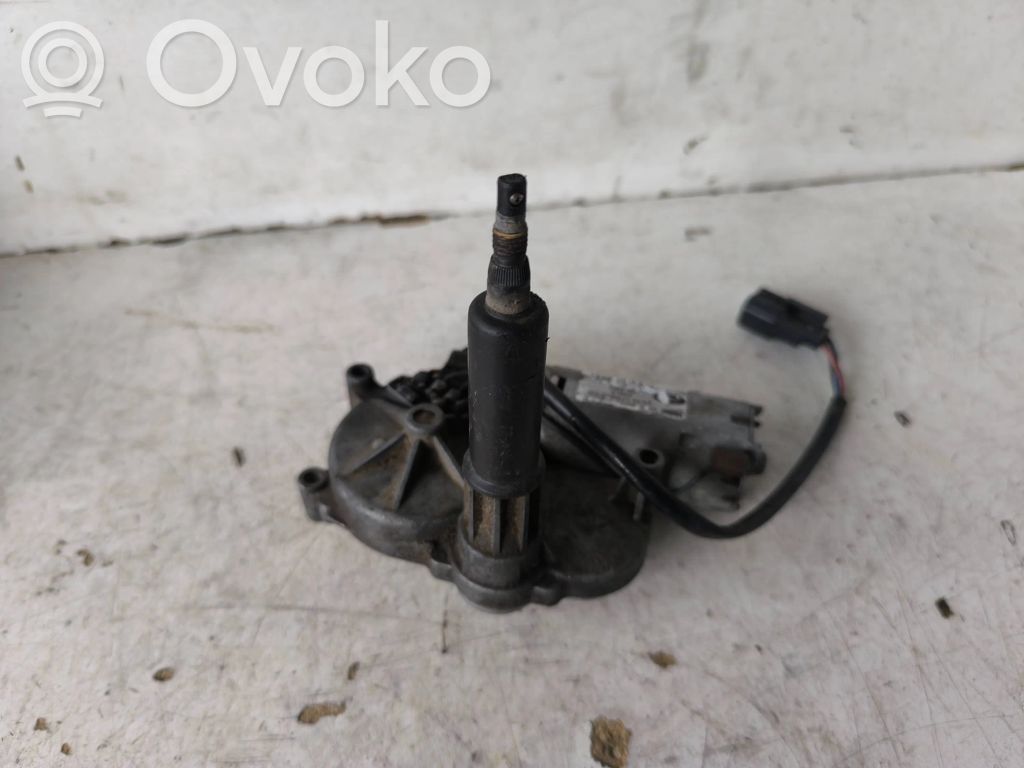 Ford Transit Silniczek wycieraczki szyby tylnej 